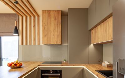 A timeless Houston custom home kitchen