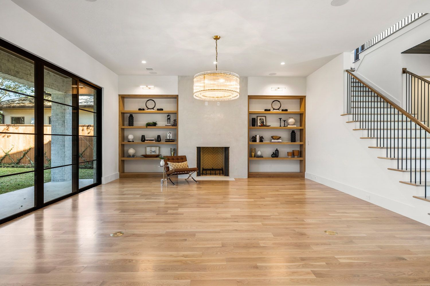 Unika-Homes_Houston-Custom-Home-Builder_Cedar-Creek-11